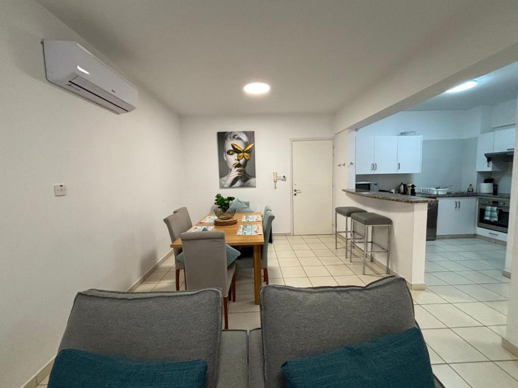 Cozy Apartment In Paphos Beautiful Complex Екстериор снимка