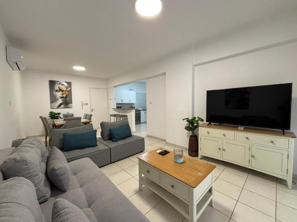 Cozy Apartment In Paphos Beautiful Complex Екстериор снимка
