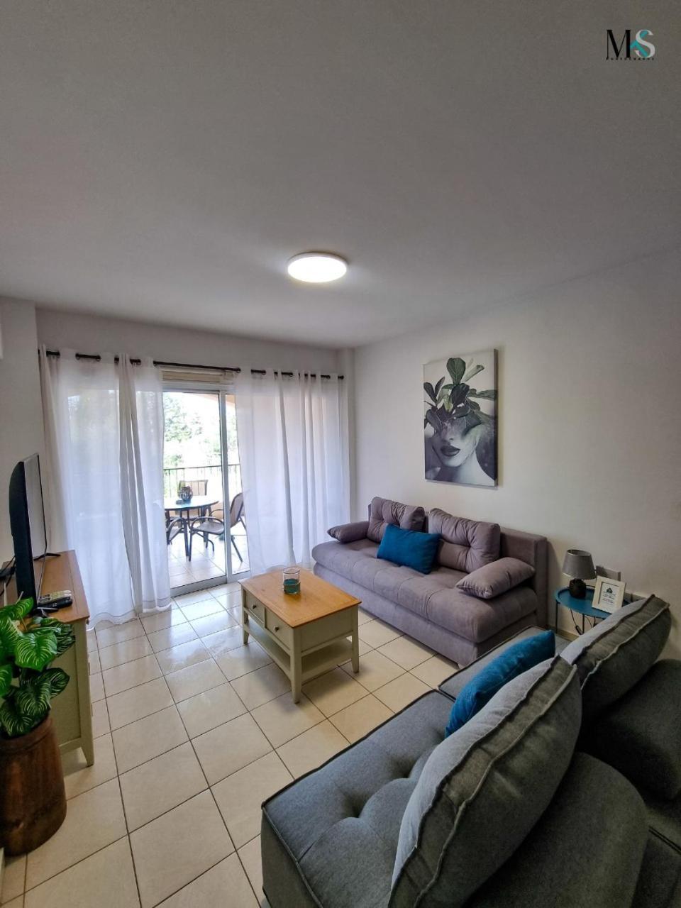 Cozy Apartment In Paphos Beautiful Complex Екстериор снимка